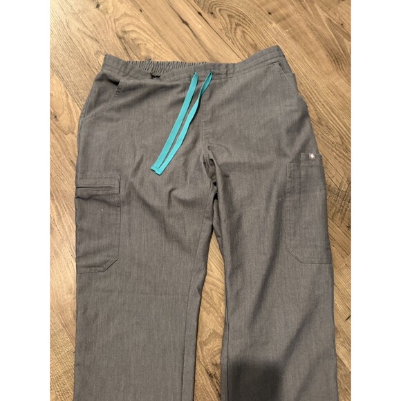 Figs Technical Scrubs Set Top Pants Gray Size M - Picture 2 of 16